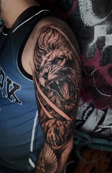 Tatuaje de realismo — retrato de león